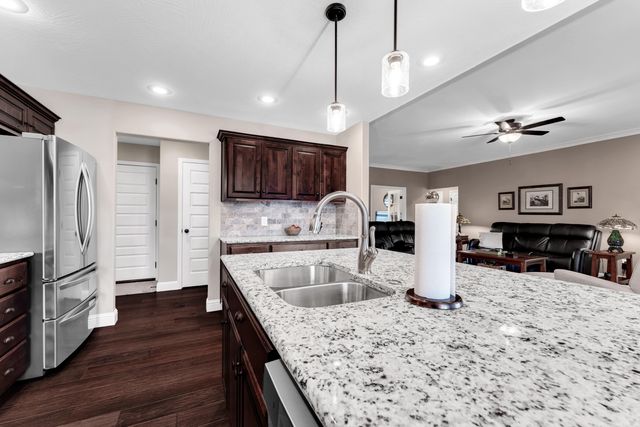 6060 S Brookside Lane, Battlefield, MO 65619