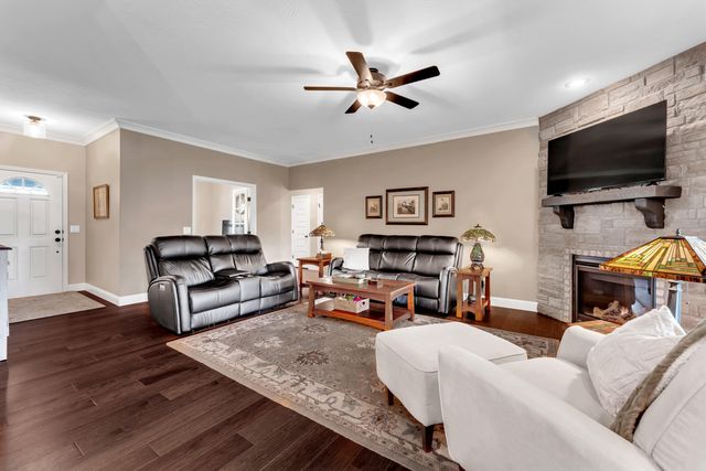 6060 S Brookside Lane, Battlefield, MO 65619