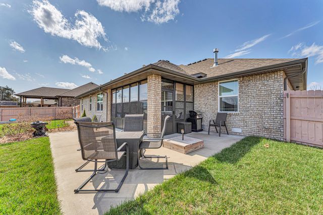 6060 S Brookside Lane, Battlefield, MO 65619