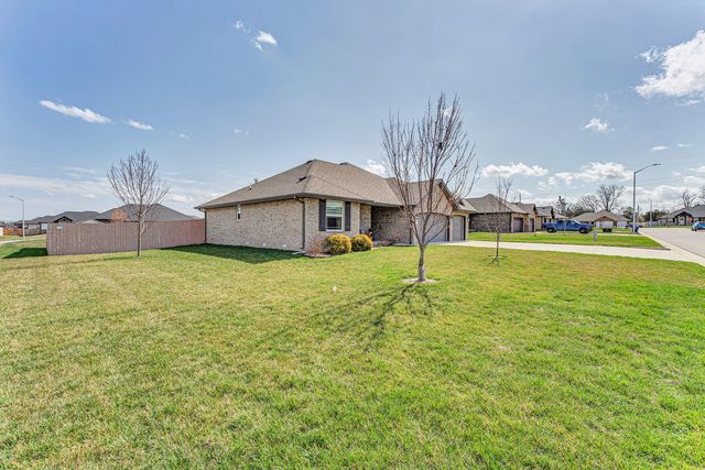 6060 S Brookside Lane, Battlefield, MO 65619