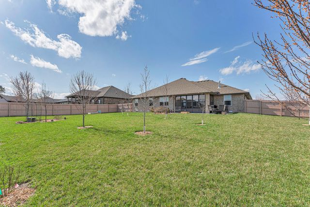 6060 S Brookside Lane, Battlefield, MO 65619