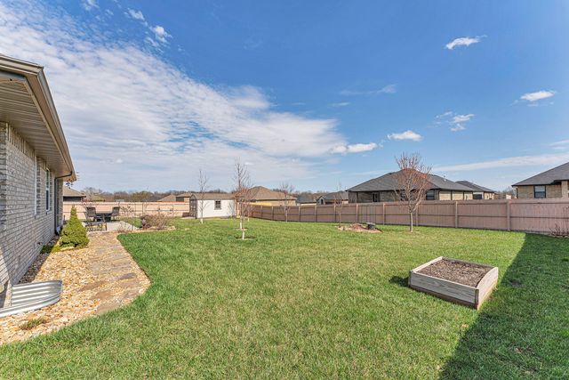 6060 S Brookside Lane, Battlefield, MO 65619