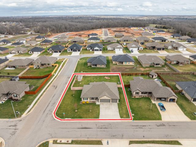 6060 S Brookside Lane, Battlefield, MO 65619