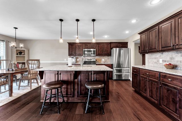 6060 S Brookside Lane, Battlefield, MO 65619