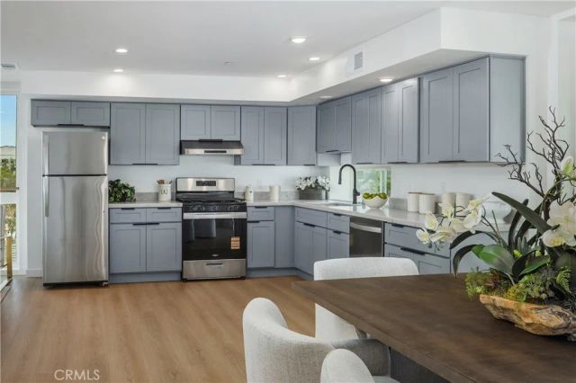 176 N Catalina Avenue 401, Pasadena, CA 91106