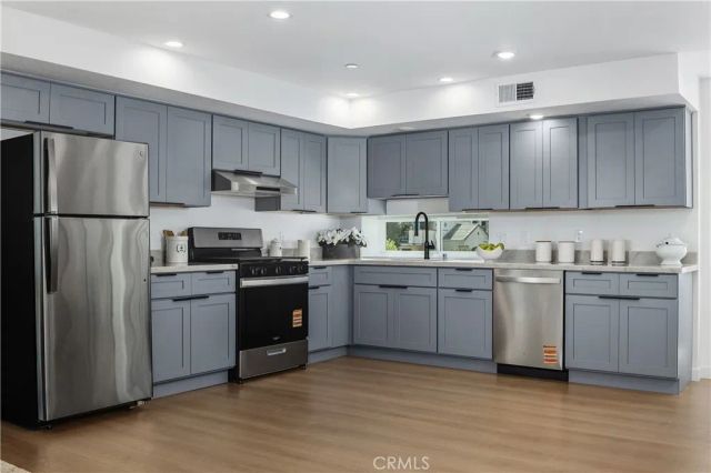 176 N Catalina Avenue 401, Pasadena, CA 91106