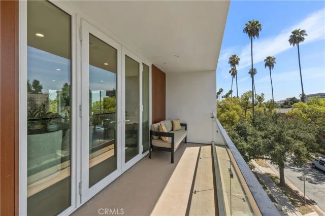 176 N Catalina Avenue 401, Pasadena, CA 91106