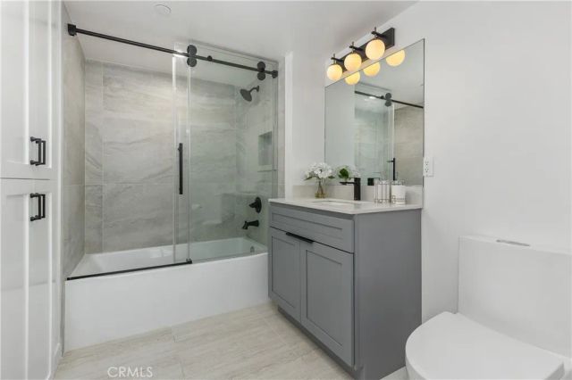 176 N Catalina Avenue 401, Pasadena, CA 91106