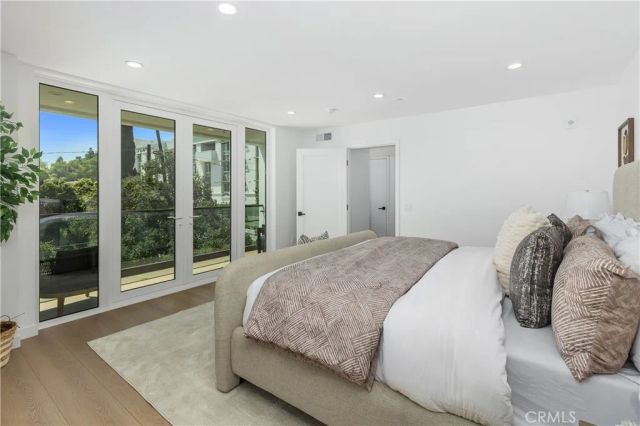 176 N Catalina Avenue 401, Pasadena, CA 91106