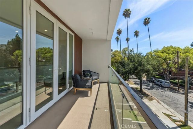 176 N Catalina Avenue 401, Pasadena, CA 91106