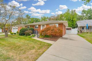 11188 Kennebec Avenue, Allen Park, MI 48101