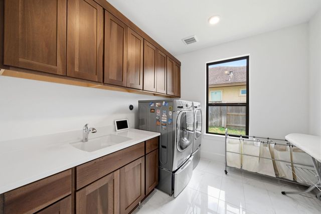 4906 Lagos Lagoon Court, Spring, TX 77389