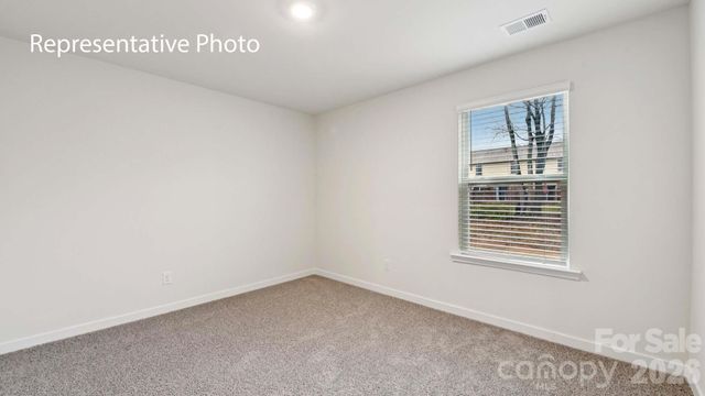 676 13th Avenue Drive NE, Hickory, NC 28601