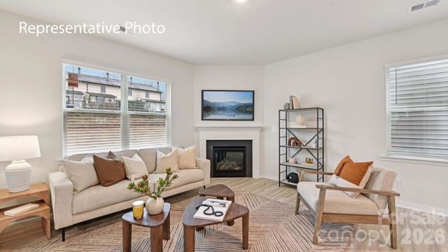 676 13th Avenue Drive NE, Hickory, NC 28601