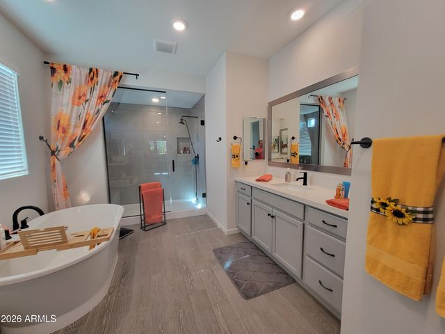 17258 W DIANA Avenue, Waddell, AZ 85355