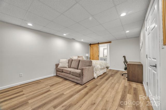 86 Sharon Valley Drive, Hickory, NC 28601