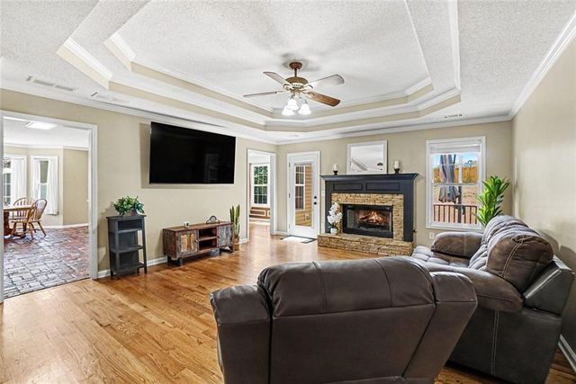 902 Cobblestone Trail, Canton, GA 30114