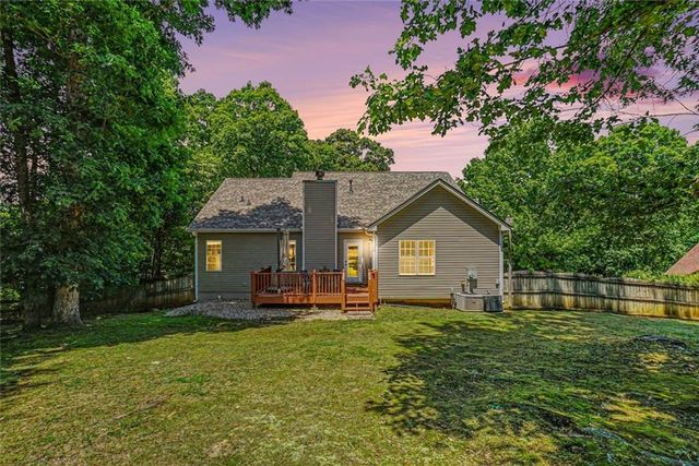 902 Cobblestone Trail, Canton, GA 30114