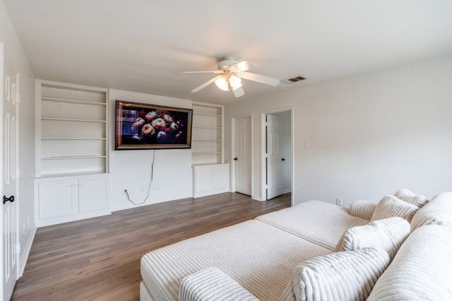 4020 Caldwell Avenue, The Colony, TX 75056