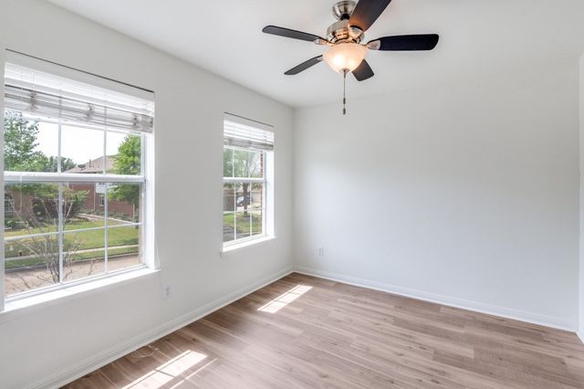 4020 Caldwell Avenue, The Colony, TX 75056