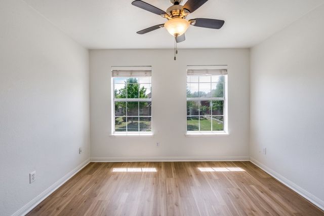 4020 Caldwell Avenue, The Colony, TX 75056