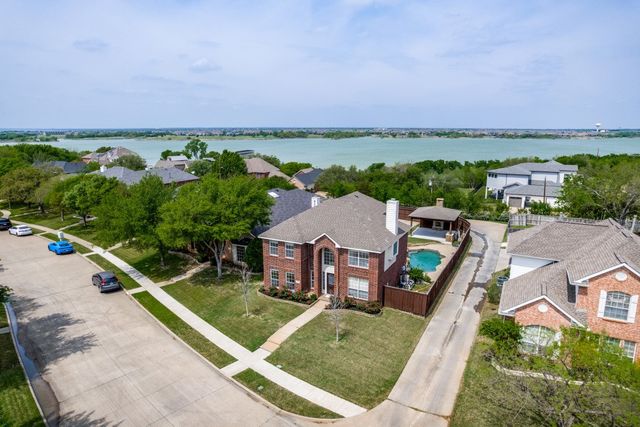 4020 Caldwell Avenue, The Colony, TX 75056