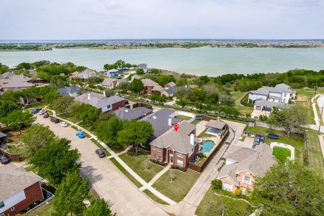 4020 Caldwell Avenue, The Colony, TX 75056