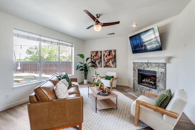 4020 Caldwell Avenue, The Colony, TX 75056