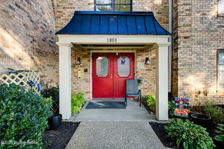 1800 Manor House Dr, 207, Louisville, KY 40220