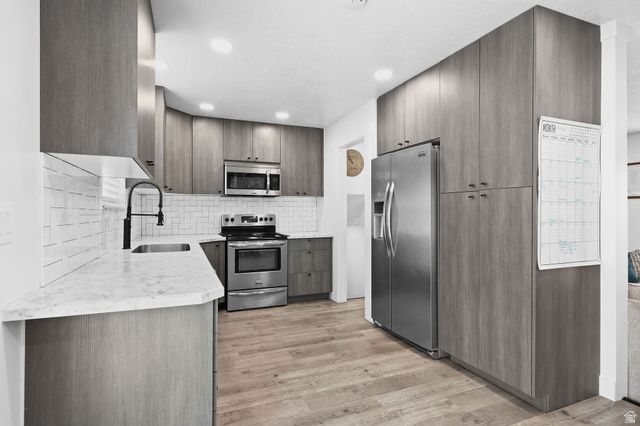 3972 S 750 W, Riverdale, UT 84405