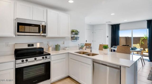 25013 N 174TH Lane, Surprise, AZ 85387