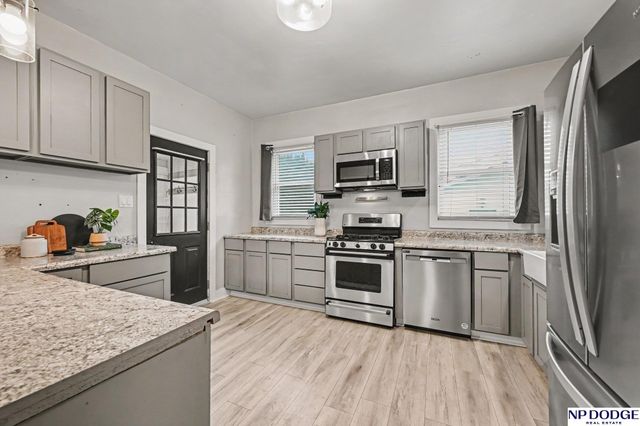 1917 N D Street, Fremont, NE 68025