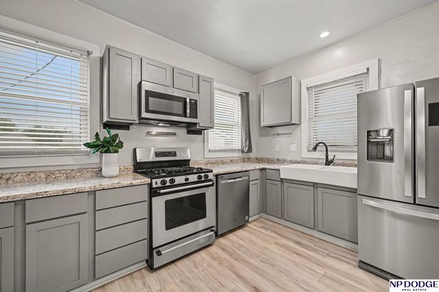 1917 N D Street, Fremont, NE 68025