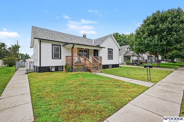 1917 N D Street, Fremont, NE 68025