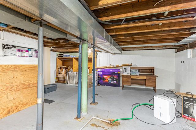 812 E Grove Street, Midland, MI 48640