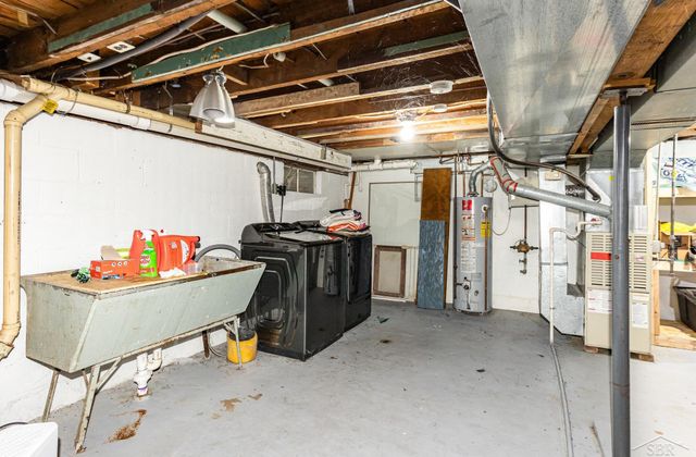 812 E Grove Street, Midland, MI 48640