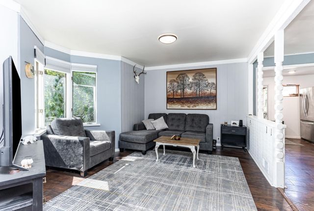 812 E Grove Street, Midland, MI 48640