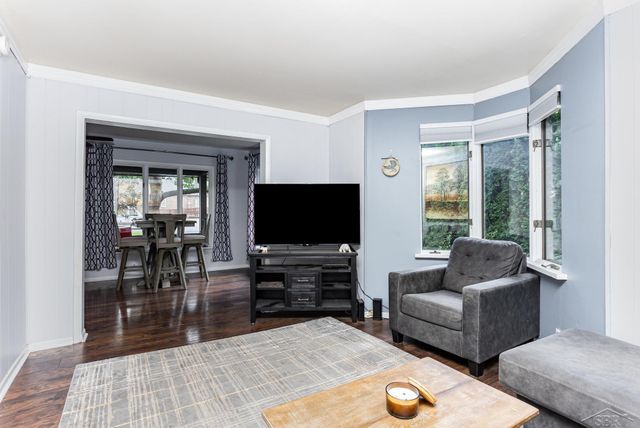 812 E Grove Street, Midland, MI 48640