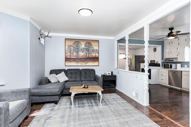 812 E Grove Street, Midland, MI 48640