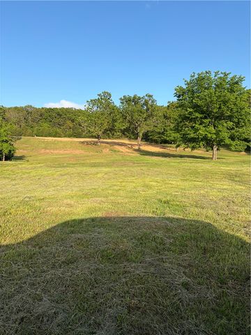 11266 Centerpoint Church Road, Prairie Grove, AR 72753