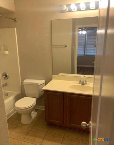 216 Trestle Tree 121, San Marcos, TX 78666