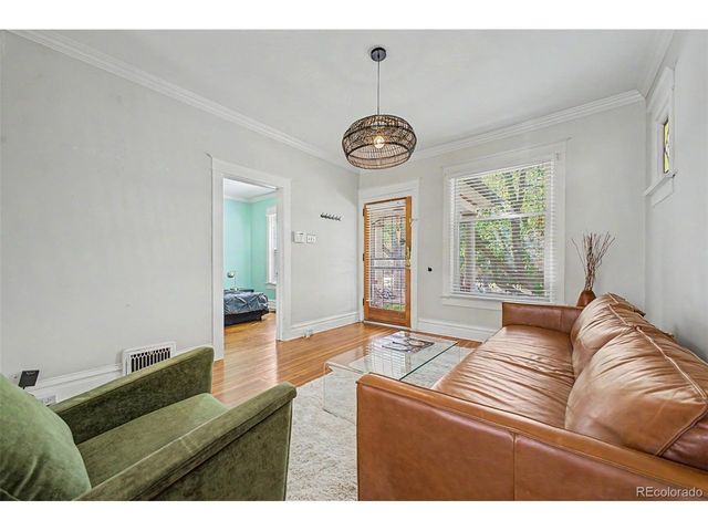 594 S Pennsylvania St, Denver, CO 80209