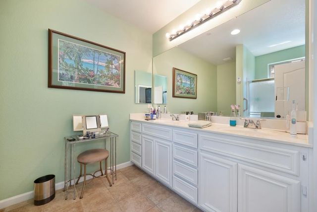 1097 Marseille Ln, Roseville, CA 95747