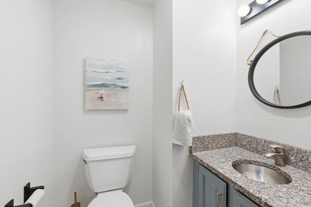 15 Sibley Rd, Ashburnham, MA 01430