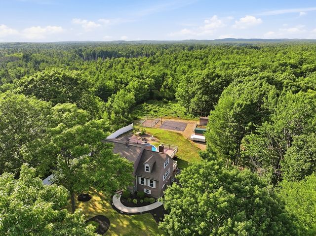 15 Sibley Rd, Ashburnham, MA 01430