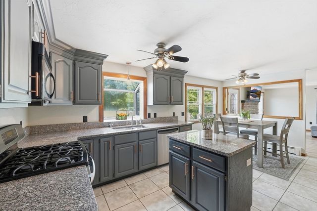 15 Sibley Rd, Ashburnham, MA 01430
