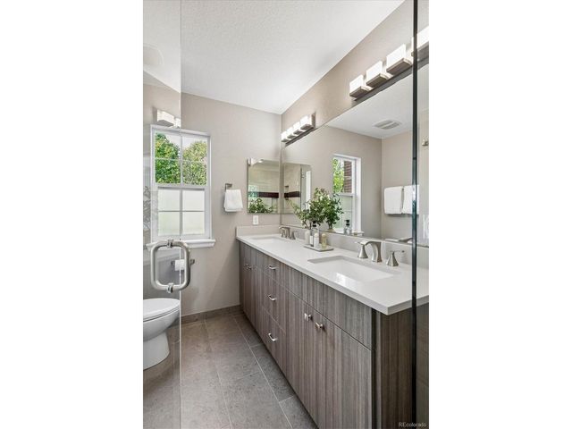 8939 E 29th Pl, Denver, CO 80238