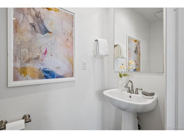 8939 E 29th Pl, Denver, CO 80238