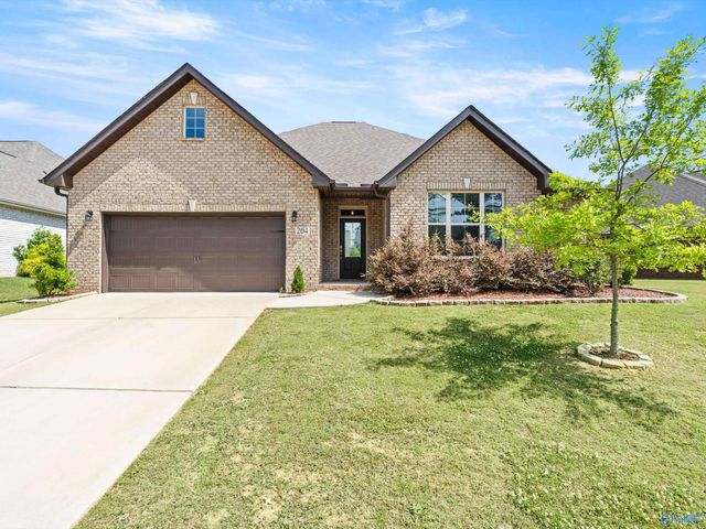 204 Dustin Lane NW, Madison, AL 35757