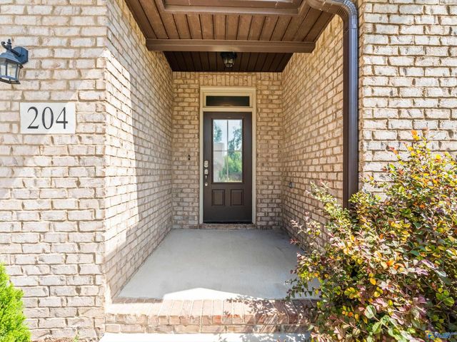 204 Dustin Lane NW, Madison, AL 35757
